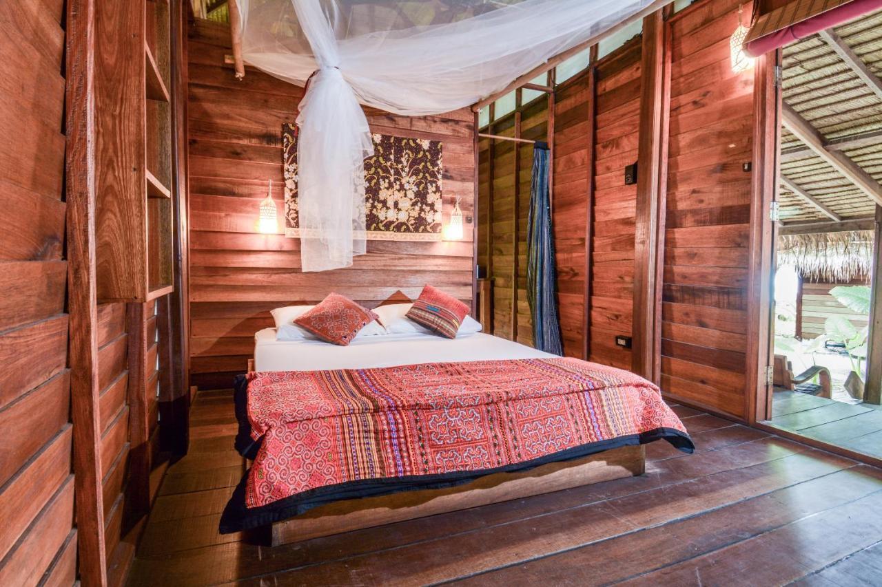 Castaway Resort Ко Липе Екстериор снимка